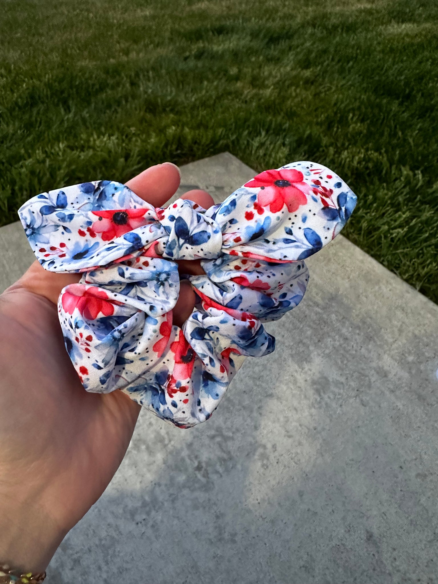 Floral 4th scrunchie
