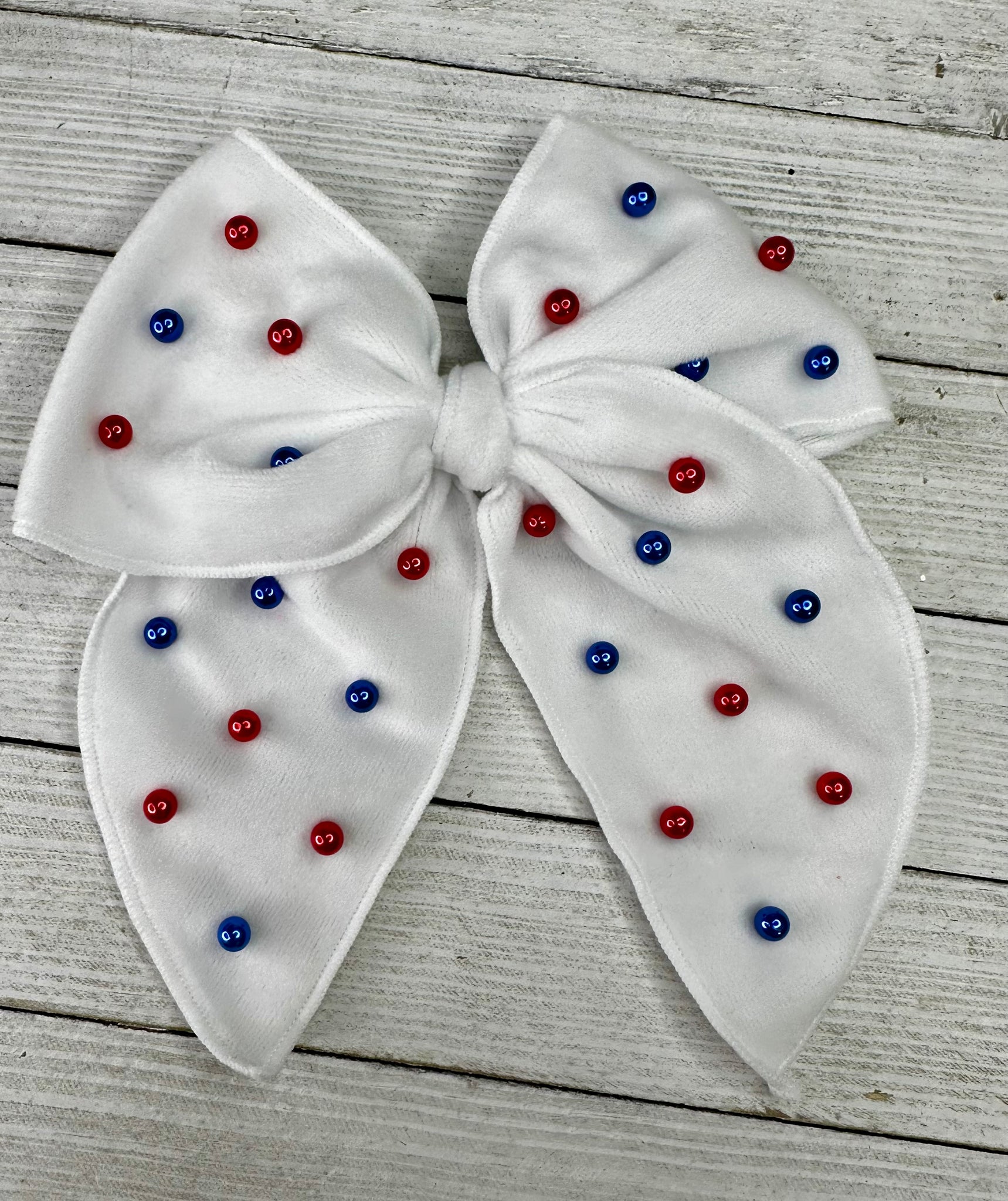 White pearl hand tied