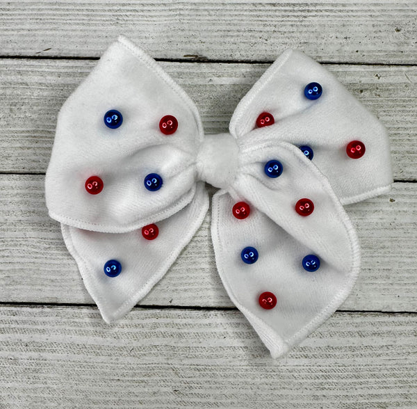 White pearl hand tied