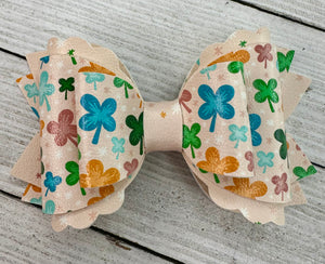 Boho Clover Bow