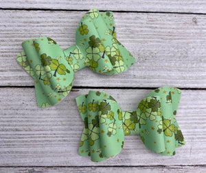 Clover Bunches Piggy Set